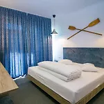 Annador Gazde/Camere de închiriat Jupiter