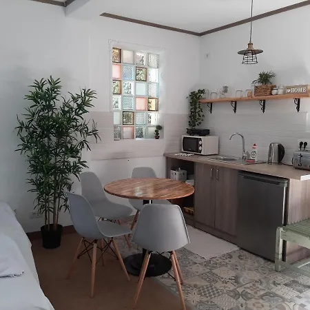 Homestay Annador *